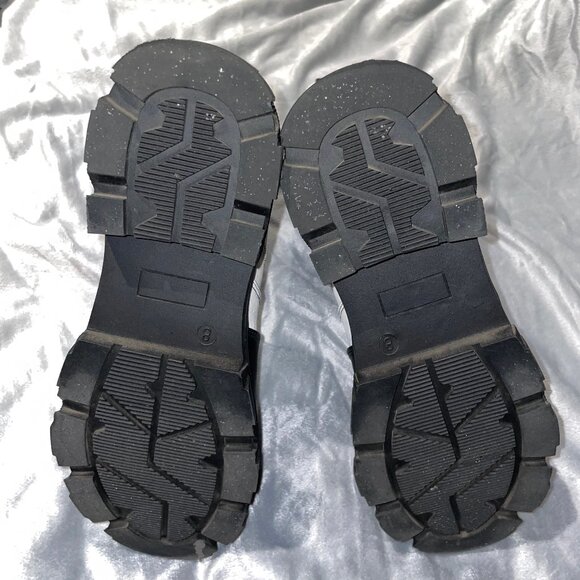 π Bundle Deal: 4 for $20! π White Chelsea booties size 8 - Picture 7 of 16